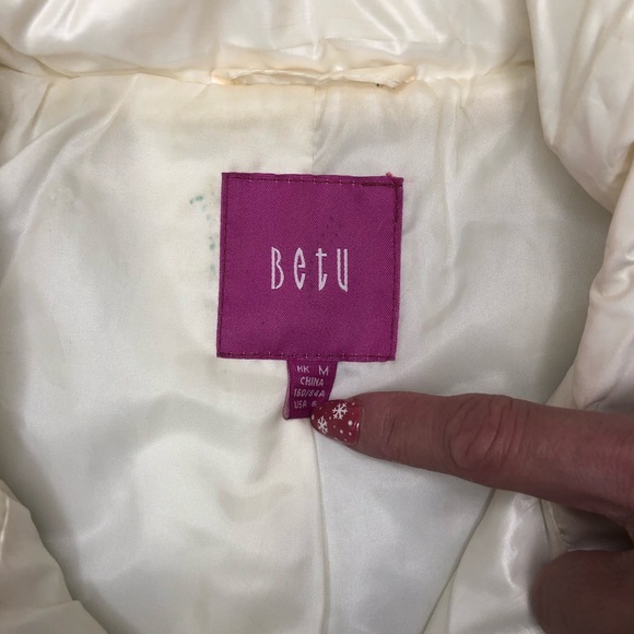 White winter jacket - mid length - Picture 4 of 5